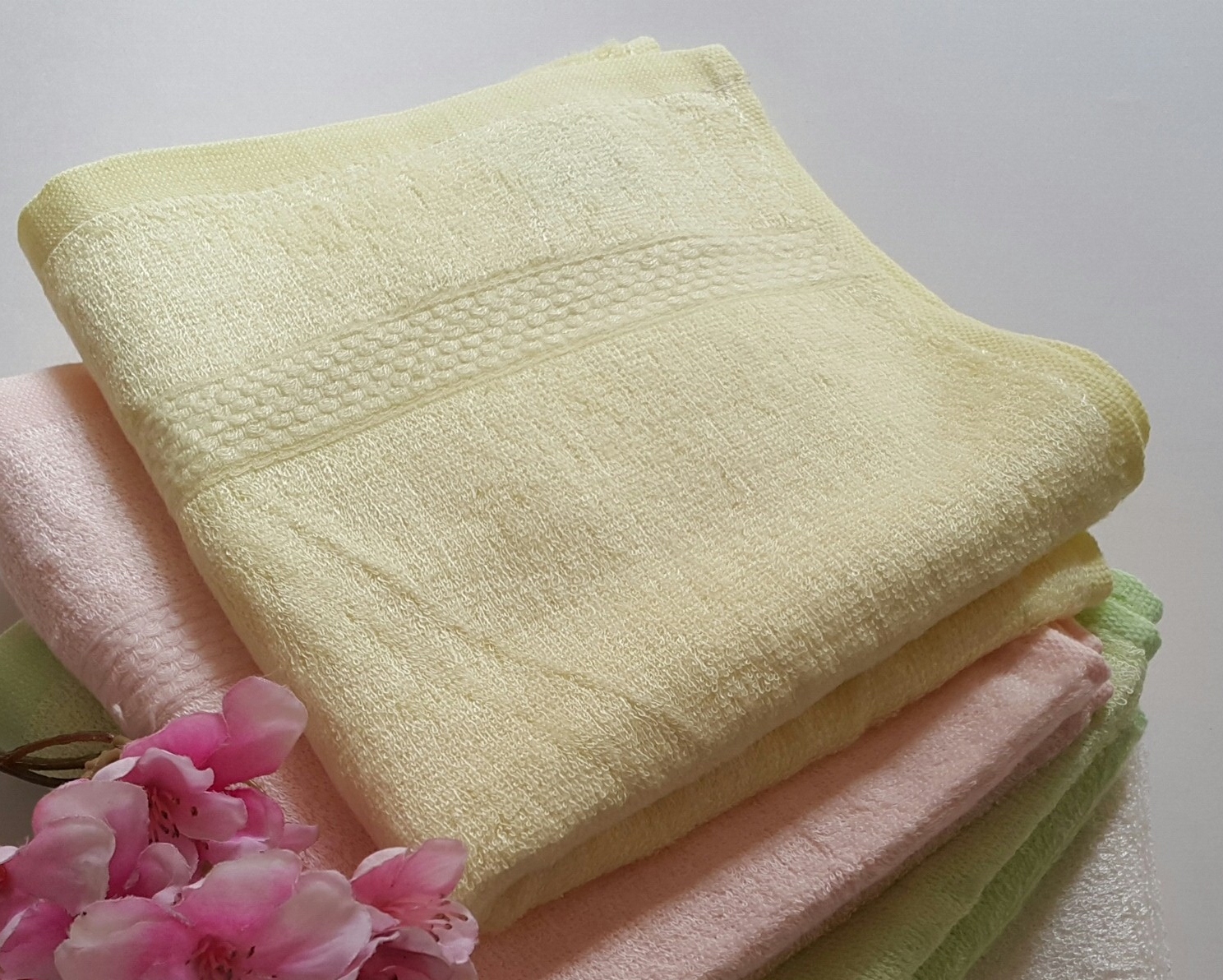 Bamboo Fiber Bath Towel 70 X 140 cms (Yellow)