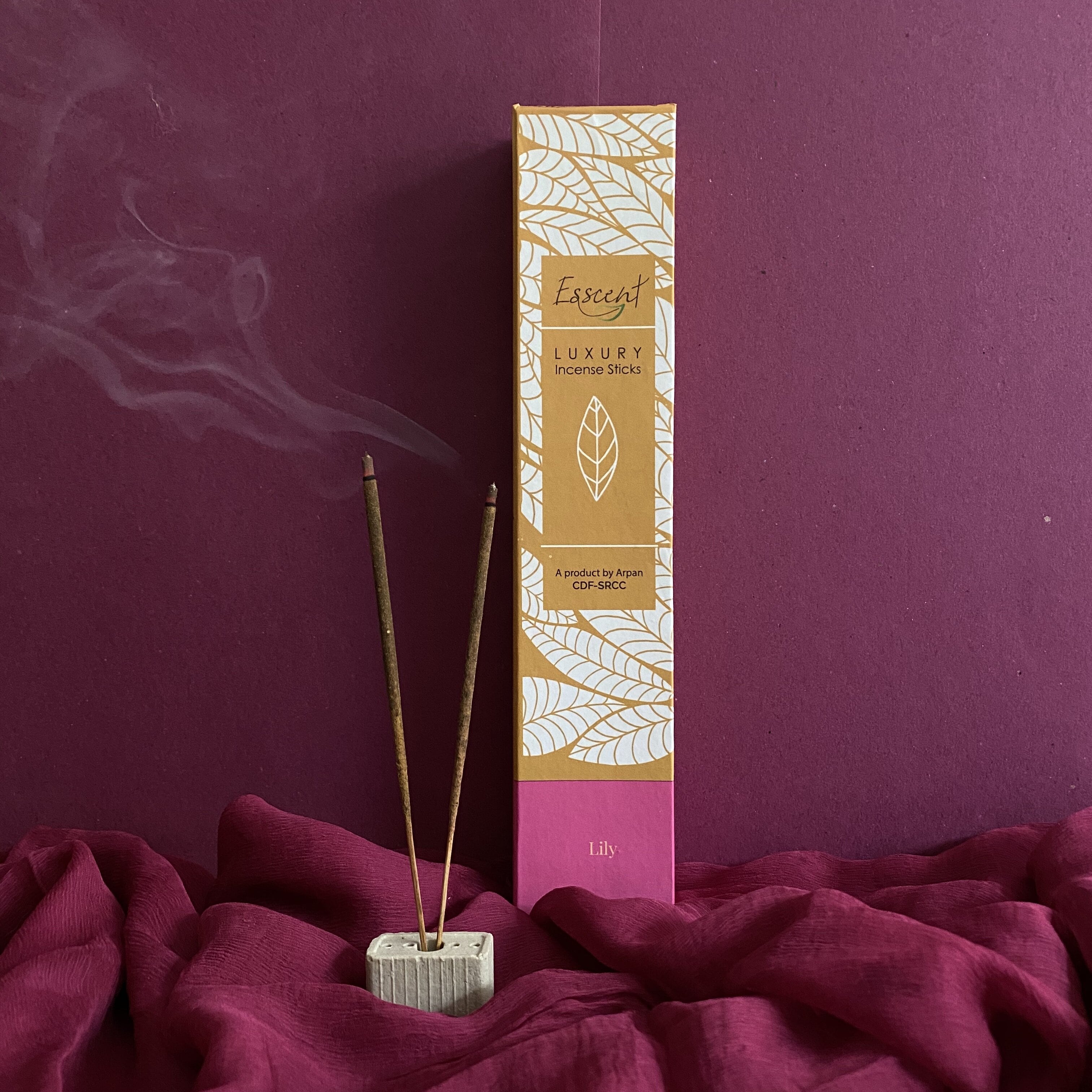 ESSCENT-LILY -  40 sticks with an incense holder