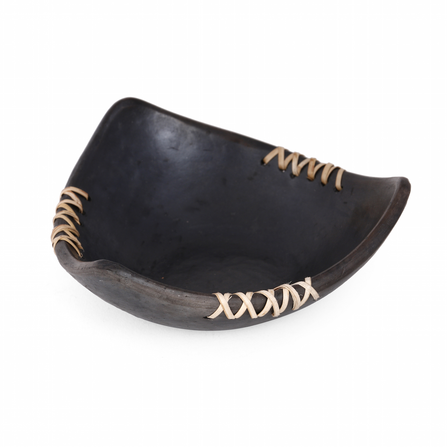 Longpi Stone Bowl 3-pointed Black