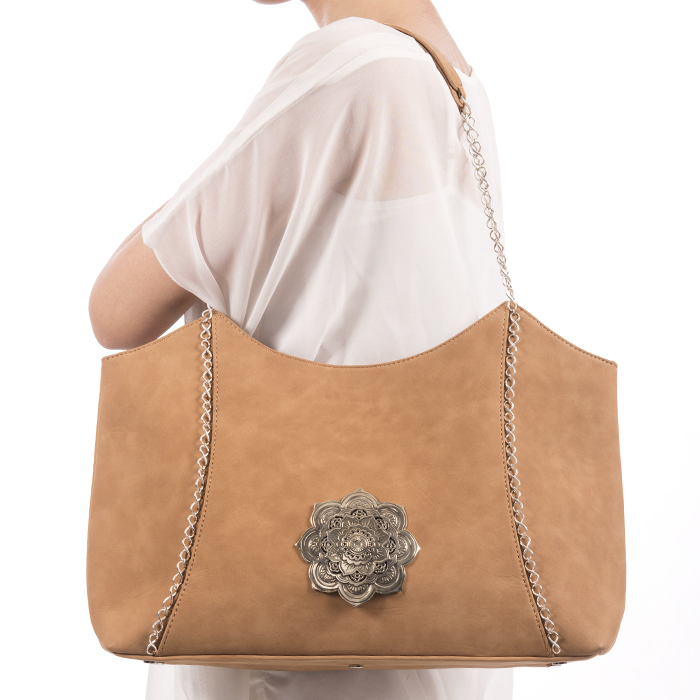 Tote Eglantine